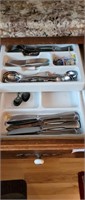 STAINLESS FLATWARE IN DRAWER