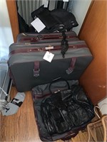 LOTS OF LUGGAGE