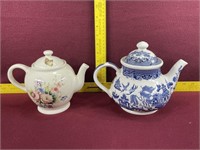 Church Hill & Lily Creek Tea Pots