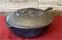 Vintage unbranded 10-1/2" cast iron sauce pan