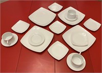 17 Pcs White Dishes