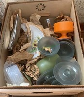Box lot with some vintage glassware, Tupperware,