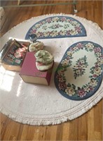 3 area rugs, vintage ladies hats, some vintage