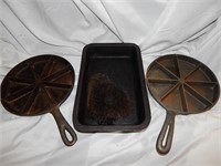 2 Cast Iron Corn Bread Skillets & 1 Baking Pan