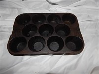 Vintage Wagner Ware Cast Iron Muffin Pan