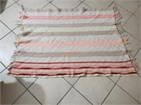 Vtg nitted baby blanket with fringe