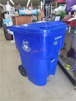 96 Gallon Rolling Dumpster Garbage Can