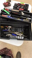 RUBBERMAID TOOL BOX AND CONTENTS