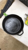 LODGE 10 IN IRON SKILLET
