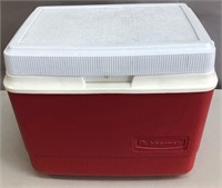 Rubbermaid Cooler