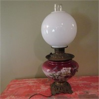 Very Nice Gone with the Wind Oil Lamp