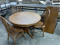OAK TABLE WITH 3 CHAIRS & LEAF
