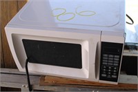SMALL OFFICE MICROWAVE
