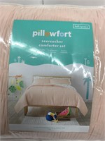 Pillow Fort Seersucker Full/Queen Comforter Set