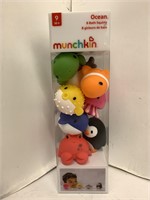 Munchkin 8 Pc Bath Squirt Toys
