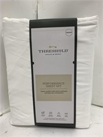 Threshold Queen Size Sheet Set