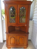 NICE RETRO CORNER CHINA CABINET