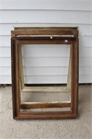 3 VINTAGE PICTURE FRAMES 26X32 INCHES