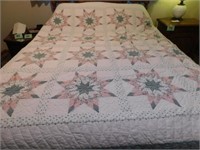 Pink & green Lemoyne star quilt, 92 x 84,