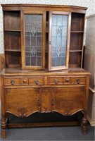 Wood Cabinet w /Leaded Glass Doors & Shelves