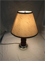 20" Vintage Lamp - works