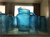 Glass pitcher set