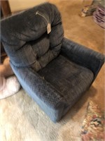 Childs recliner with pillow