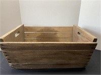 Wood crate (angled sides)