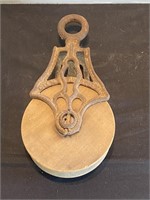 Wooden pulley