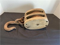 Vintage Anvil Brand Wooden pulley-two wheel-hook