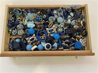 Approx. 169 Pairs of Clip On Earrings