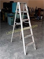 6' Folding Aluminum Step Ladder