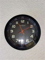 Vintage La Crosse Radio-Controlled Wall Clock