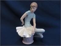 Lladro Julia Sitting Ballerina Porcelain Figure