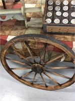 Wagon wheel decor