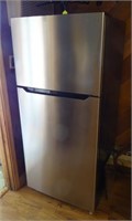 INSIGNIA REFRIGERATOR