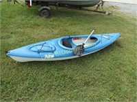 Pelican Sit-in 10' Kayak with Paddle