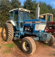 Ford TW5 Tractor w/Cab/AC and Front Weights