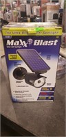 Max blast solar LED spotlight ground steak