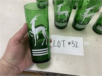 Lot of 8 green gazelle glasses