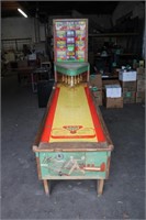 Vintage United's Clover Shuffle Alley Arcade Game