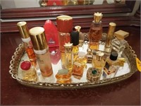 MIRROR TRAY OF ASSORTED PERFUME