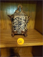 NICE POTTERY COVERED URN