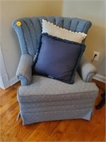 NICE BLUE UPHOLSTERED CHAIR WITH DECOR PILLOWS