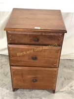 Walnut end table 29in tall x 17 x 16in