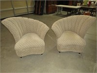 (2X) MODERN MID CENTURY STYLE CURVED BACK CHAIRS