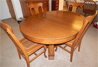 Large Antique Oak Lions Paw Table & 6 Chairs