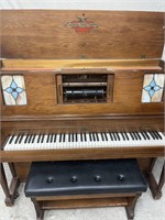 Antique Universal Piano Model P1