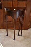 QUEEN ANN SIDE TABLE - ROUND OR HALF CIRCLE -