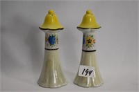 SET OF SALT AND PEPPER SHAKERS